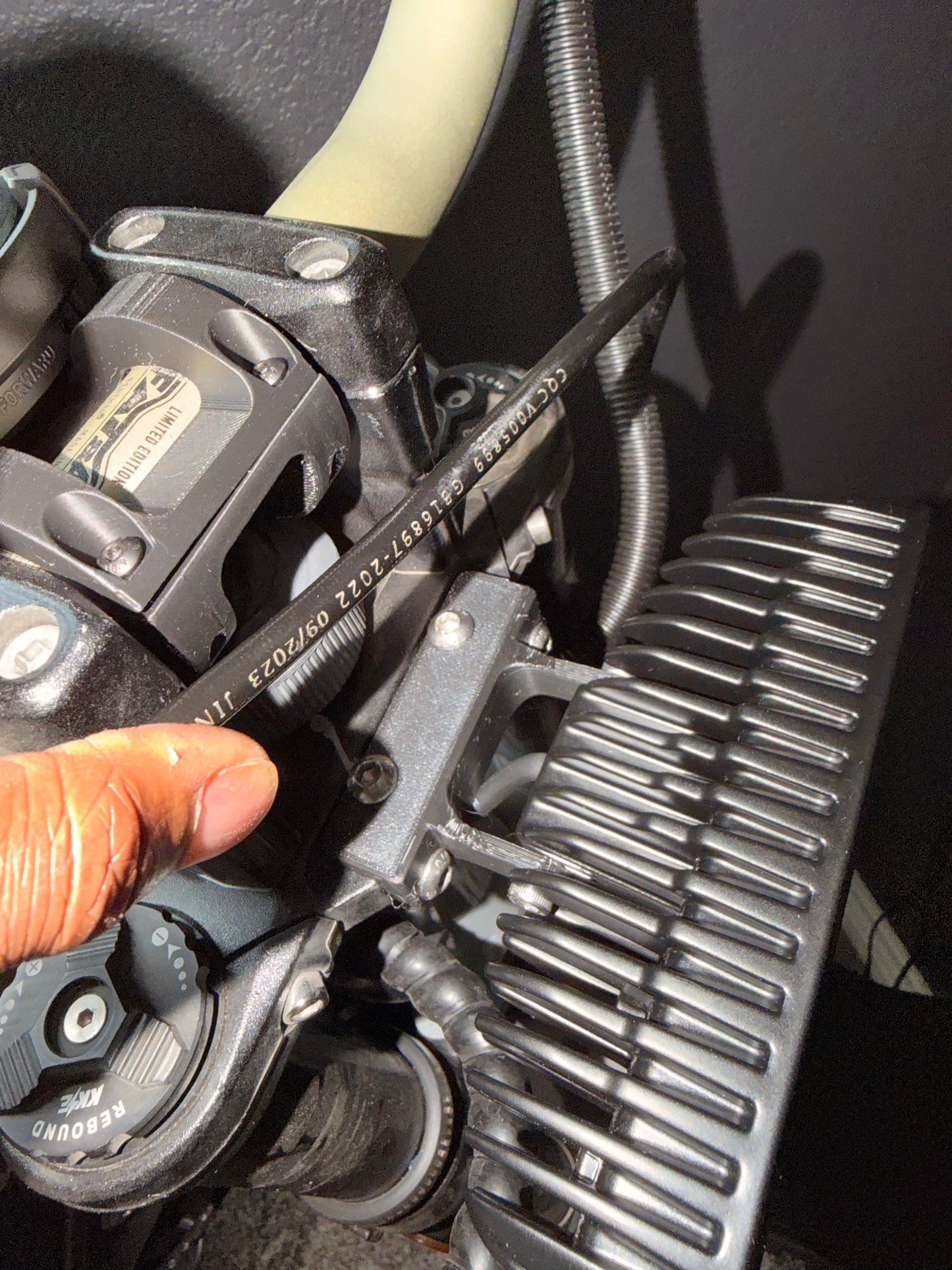XQi3 LED Light Bar Mount